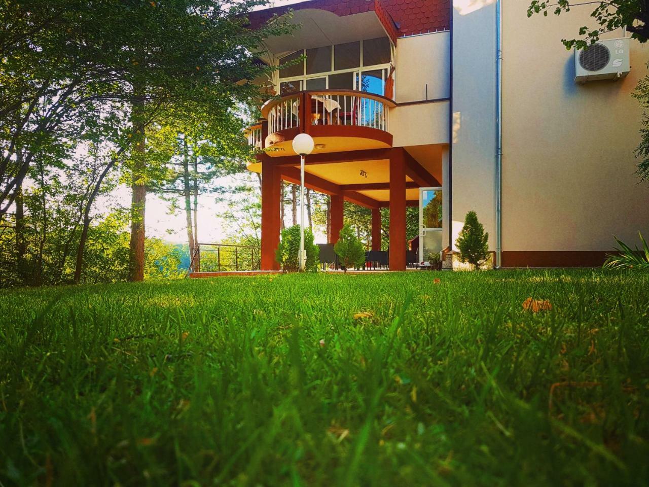 Туристически Дом Кайлъка Pleven Esterno foto